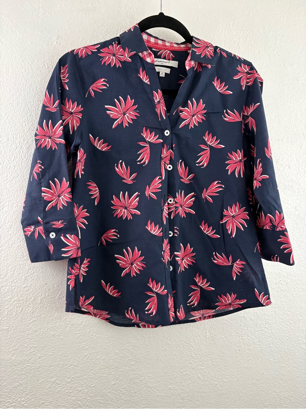 Foxcroft dark blue pink and white floral pattern, three-quarter sleeves size 4P